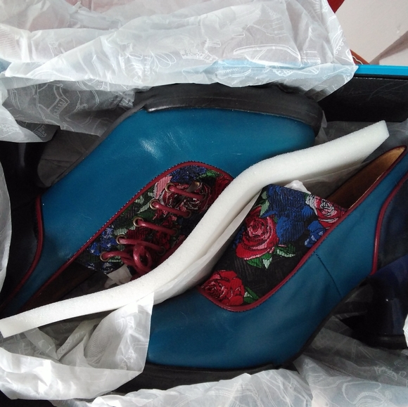 SOLD..Fluvog Minis Bees Knees - Picture 2 of 14